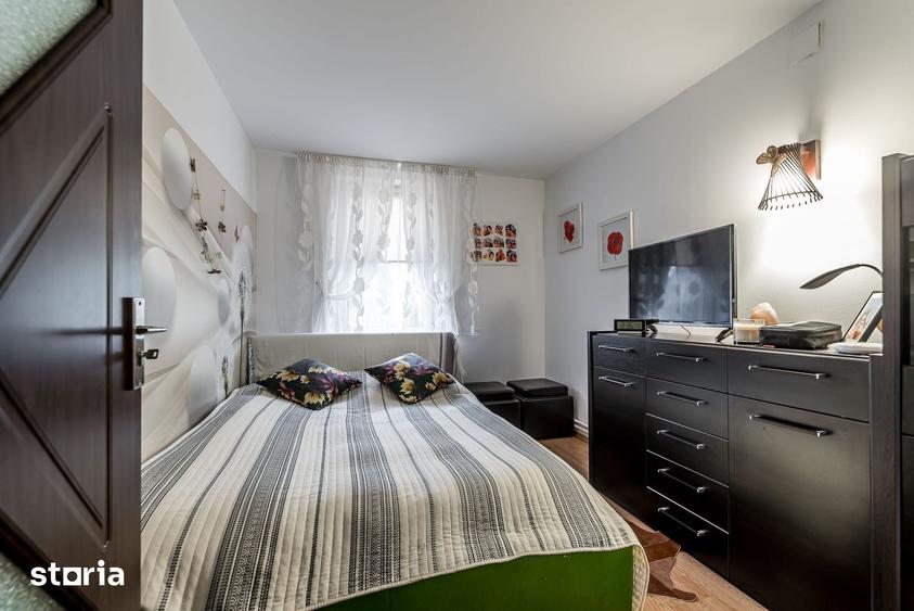 Casă cu 3 camere cu Teren 12170 Mp în Bata