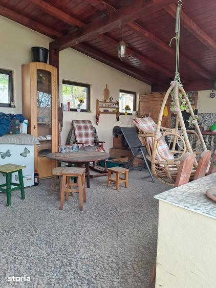 Casă cu 4 camere cu Teren 800 Mp în Stâlpeni