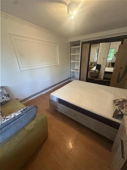 Apartament cu 3 camere decomandat, mobilat în Lipovei