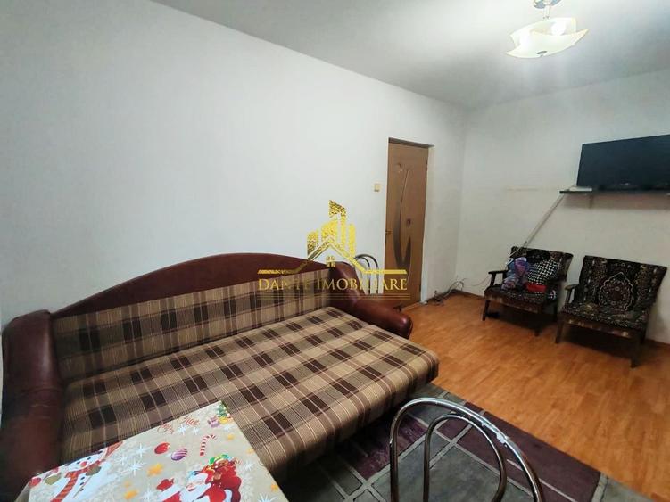 Apartament cu 2 camere semidecomandat, mobilat în Mănăștur