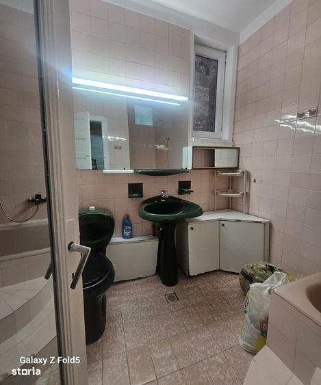 Apartament cu 3 camere decomandat în Ultracentral