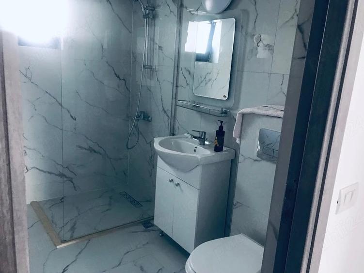 Apartament cu 2 camere decomandat în Troianu