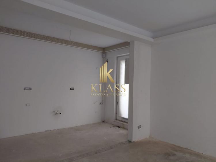 Apartament cu 4 camere în P-ța Unirii