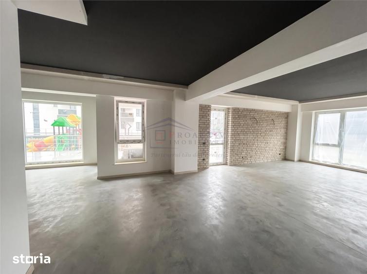 Spațiu comercial, de 125 mp, în Central