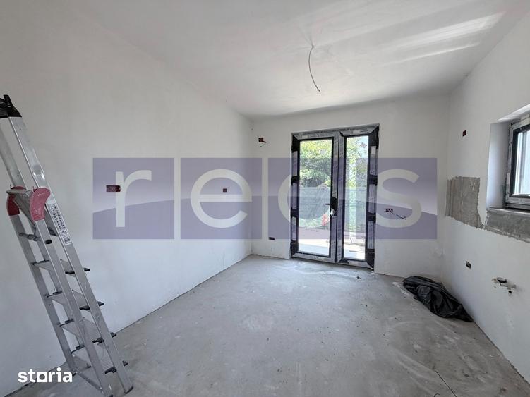 Casă cu 5 camere cu Teren 500 Mp în Central