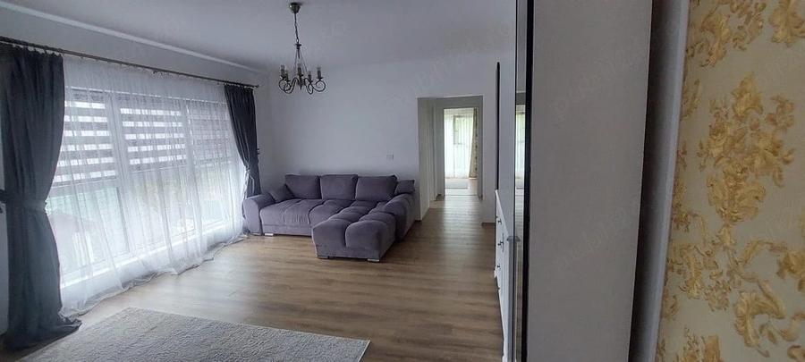 Apartament cu 2 camere semidecomandat în Lipovei