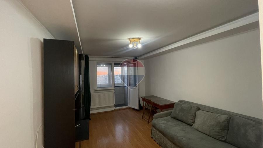 Apartament cu 2 camere decomandat, mobilat în Titan