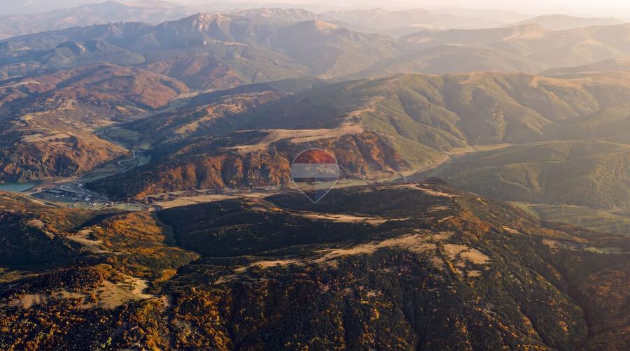 Teren agricol extravilan de 7000 mp, în Gârcini