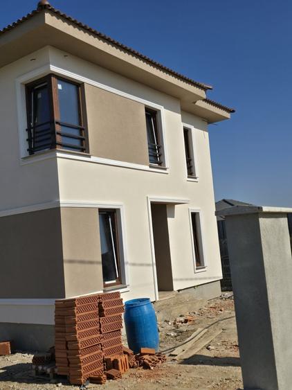 Casă cu 4 camere în Sânmartin