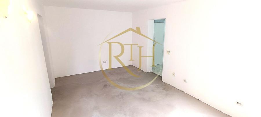 Apartament cu 2 camere semidecomandat în Medicină