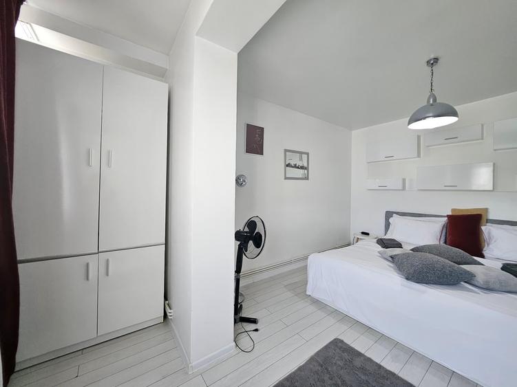 Apartament cu 3 camere decomandat în Ultracentral