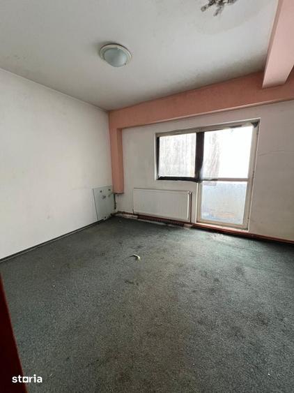 Spațiu comercial, de 590 mp, în Central
