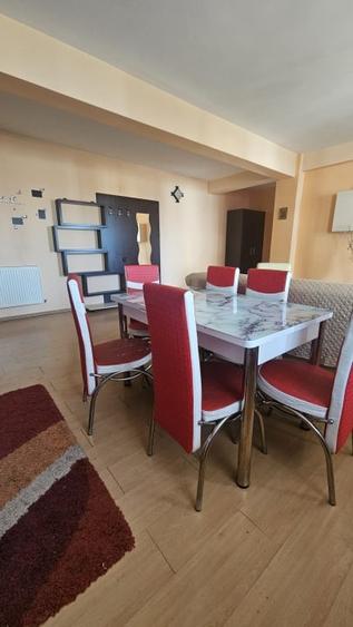 Apartament cu 2 camere semidecomandat în Florești