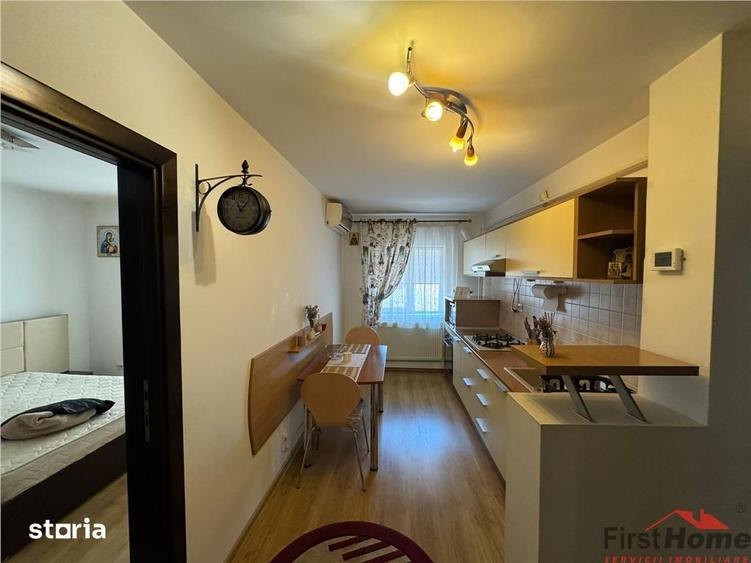 Apartament cu 2 camere, mobilat în Central