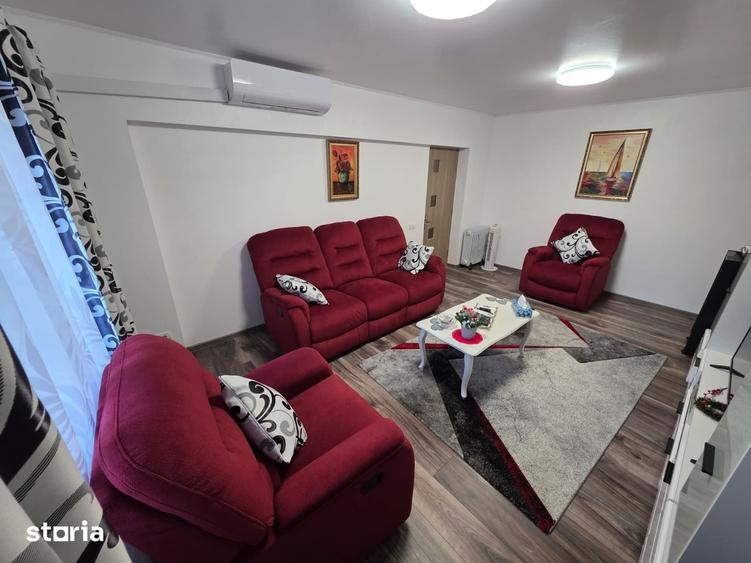 Apartament cu 3 camere decomandat în Exterior Vest