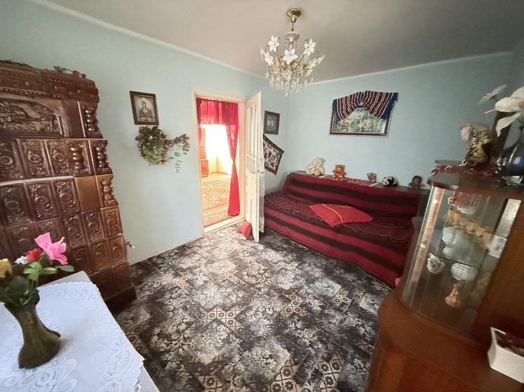 Casă individuală cu 5 camere cu Canalizare în Teșila