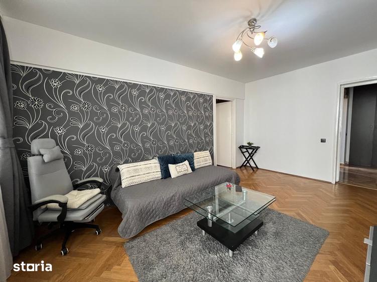 Apartament cu 2 camere semidecomandat, mobilat în Vatra Luminoasă