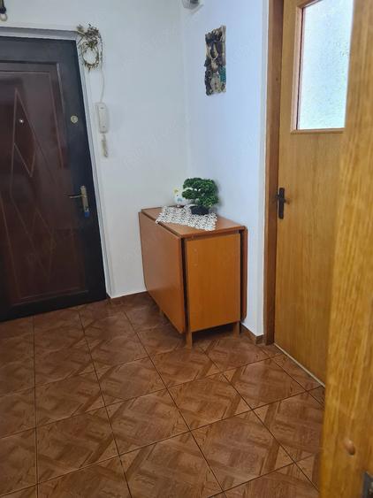 Apartament cu 2 camere semidecomandat în Alexandriei