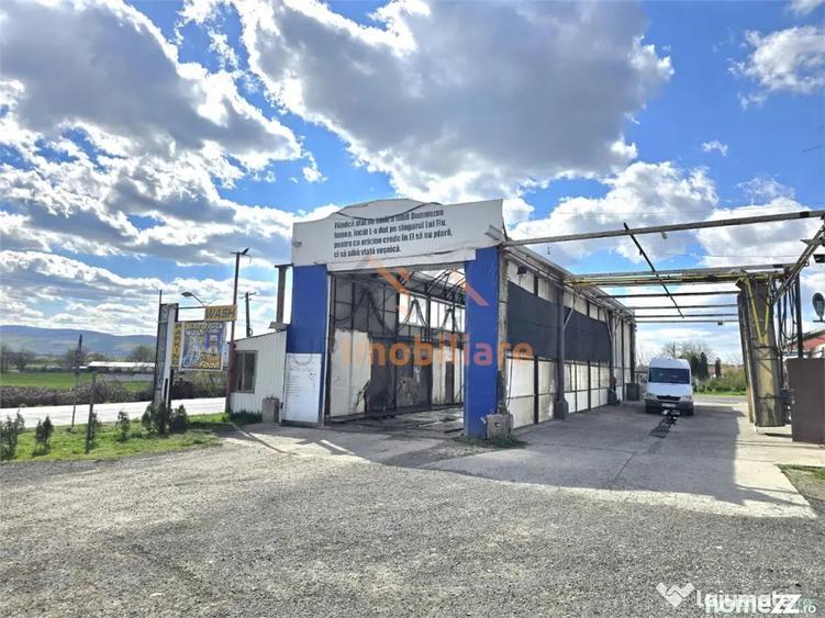 Spațiu comercial, de 240 mp, în Tinăud