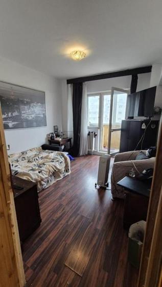 Apartament cu 4 camere, mobilat în Crângași