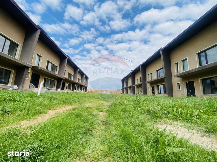 Casă cu 4 camere cu Teren 286 Mp în Snagov