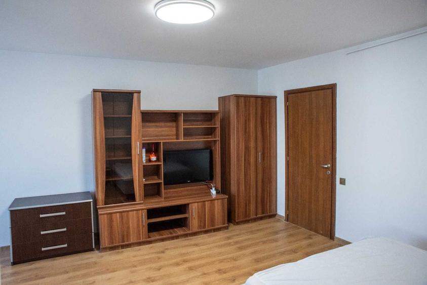 Garsonieră decomandată, mobilată în Colentina