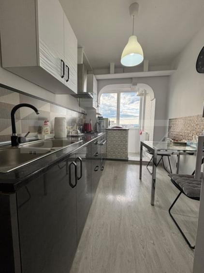 Apartament cu 3 camere decomandat în Central