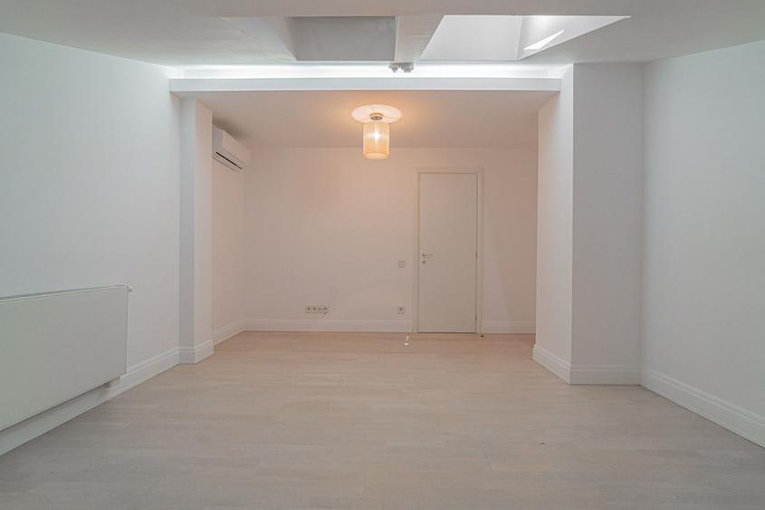 Casă individuală cu 9 camere cu Piscina în Pipera