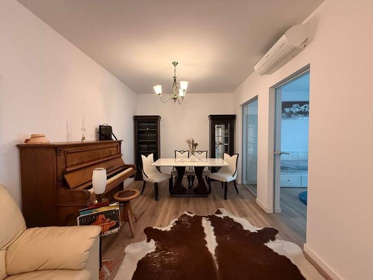 Apartament cu 3 camere decomandat în Regie