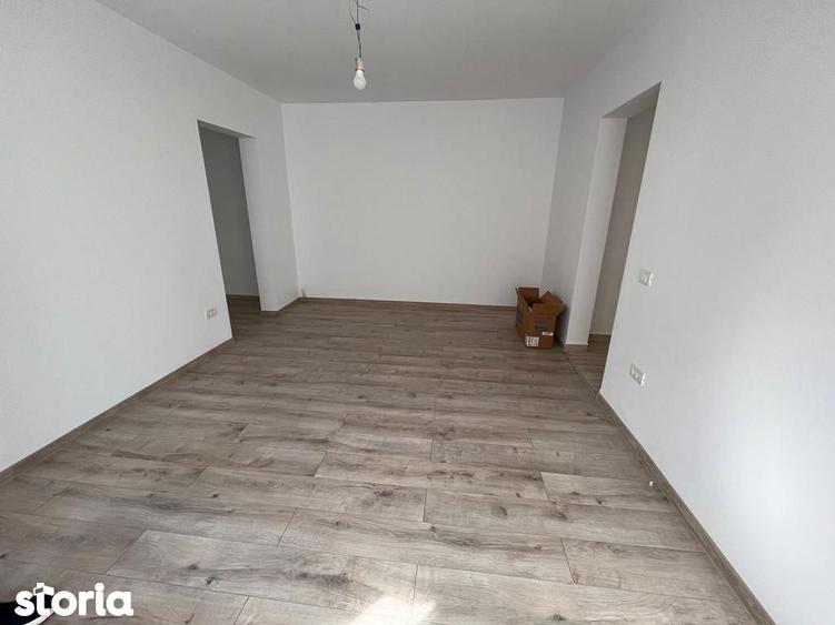 Apartament cu 3 camere semidecomandat în Titan — fotografia 1