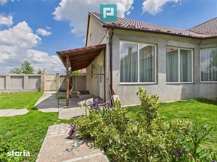 Casă cu 5 camere cu Teren 750 Mp în Micălaca