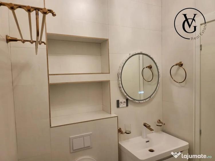 Apartament cu 4 camere decomandat în Central