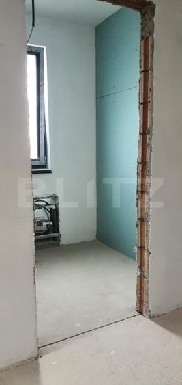 Duplex cu 3 camere cu Canalizare în Sânpetru