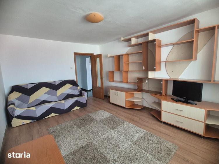 Apartament cu 2 camere semidecomandat în Republicii