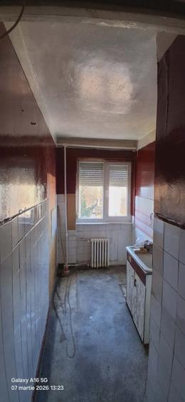 Apartament cu 2 camere semidecomandat în Valenta