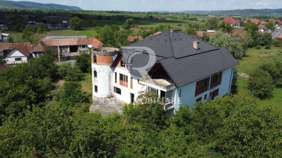 Casă cu 12 camere cu Canalizare în Gheghie