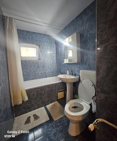 Apartament cu 2 camere de inchiriat str. Aleea Calinului - 12