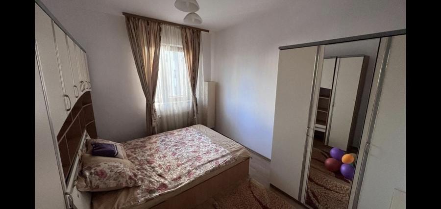 Apartament cu 3 camere în Vitan