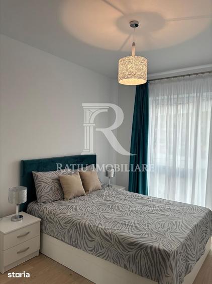 Apartament cu 3 camere, mobilat în Seleuș