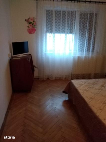 Apartament cu 2 camere decomandat în Micro 3