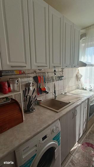 Apartament cu 2 camere nedecomandat în Republicii