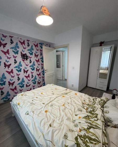 Apartament cu 3 camere decomandat în Bucium