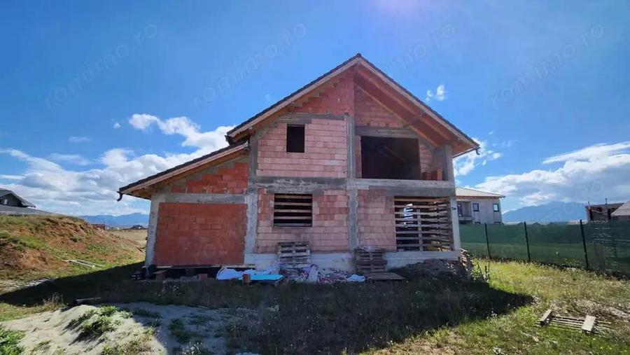 Casa la rosu in Sanpetru - zona Livada - 7