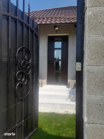 Particular vand casa in comuna Berceni - 1