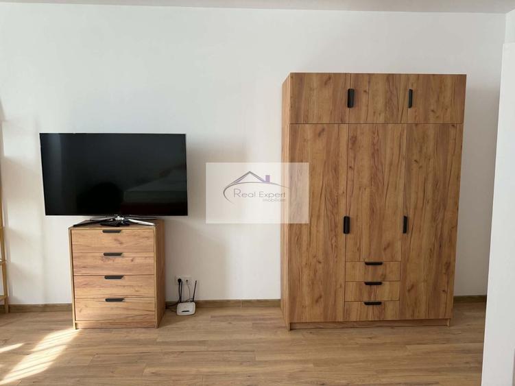 Apartament cu 2 camere semidecomandat, mobilat în Zorilor
