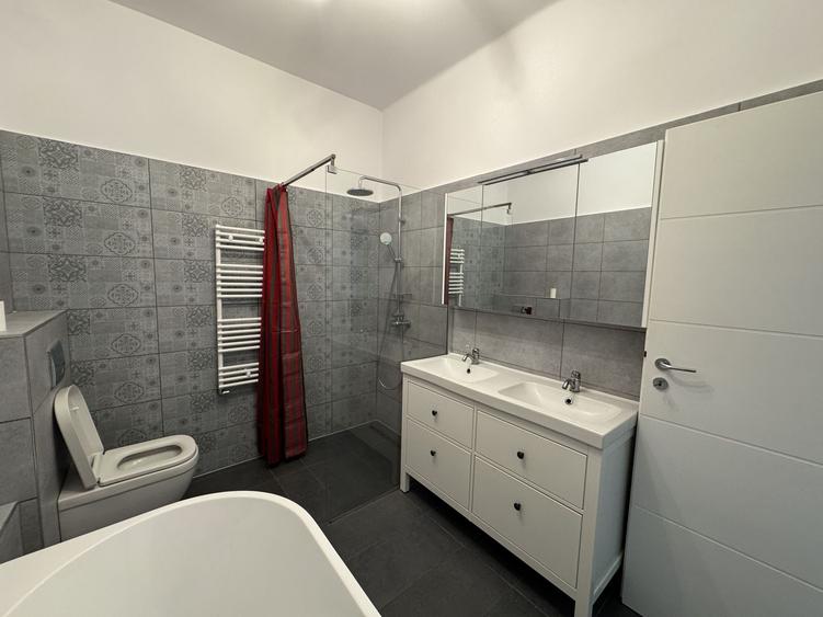 Apartament cu 2 camere decomandat, mobilat în Centrul Istoric
