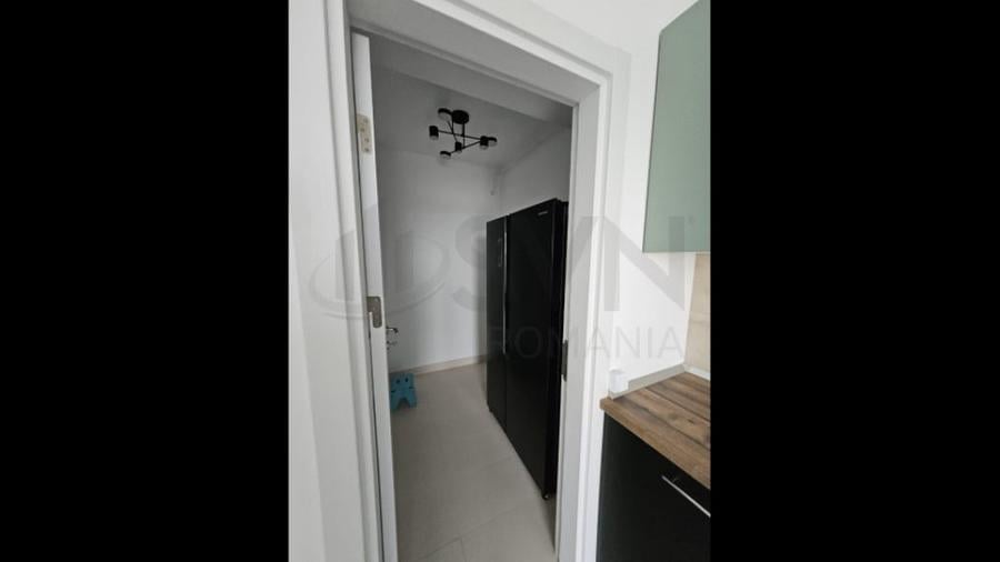 Apartament cu 2 camere decomandat în Titan