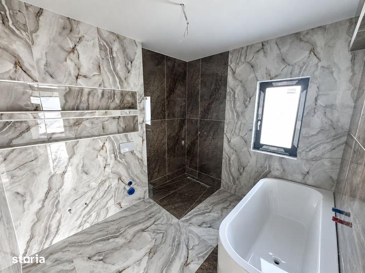 Casă cu 4 camere cu Teren 300 Mp în Rediu