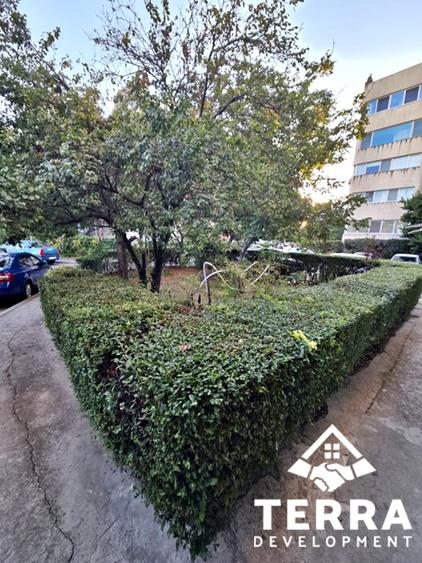 Apartament cu 3 camere decomandat în Faleza Nord