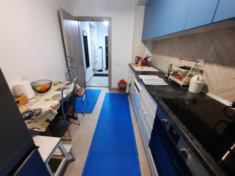 Apartament cu 3 camere decomandat în Prelungirea Ghencea